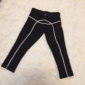 Lululemon Capri Pants Leggings Black White Stripe